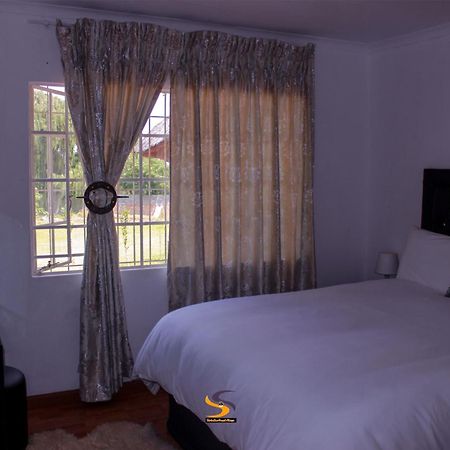 Simbasun Cottages Midrand Ngoại thất bức ảnh