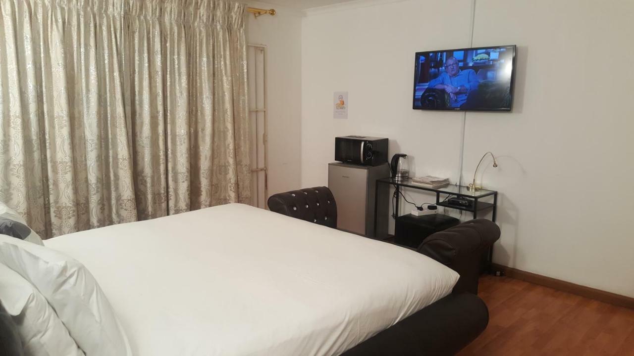 Simbasun Cottages Midrand Ngoại thất bức ảnh