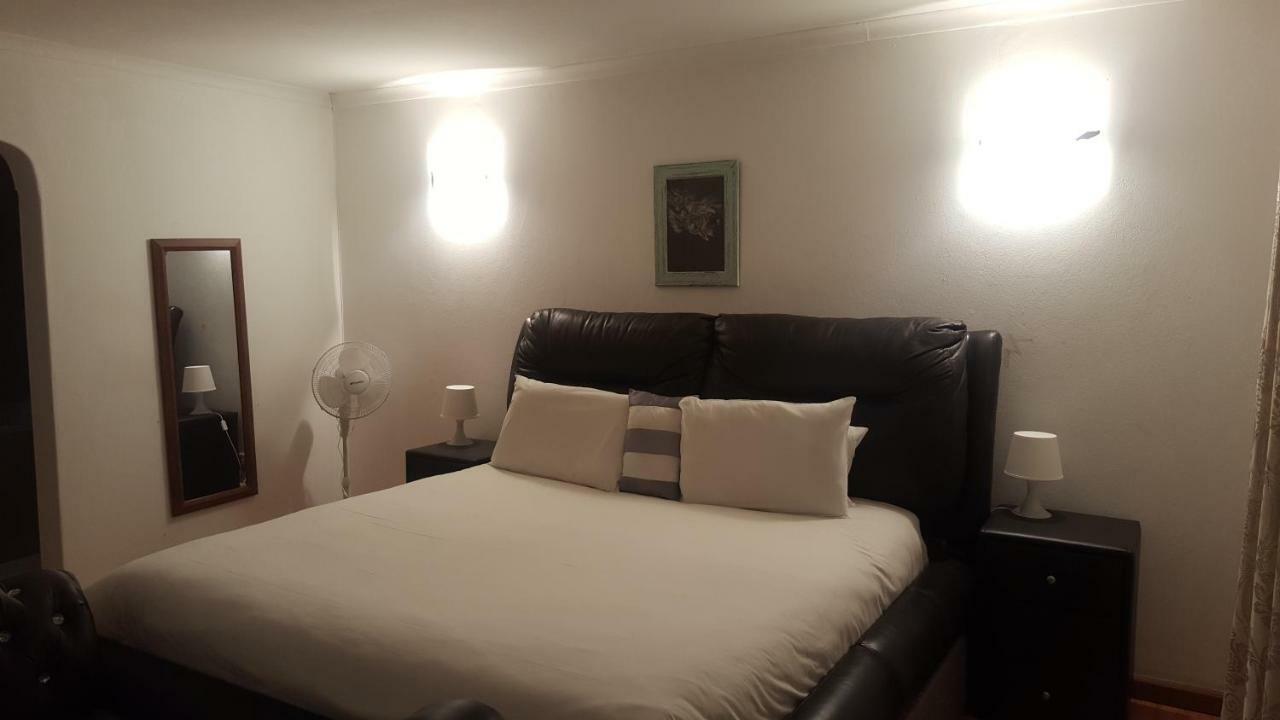 Simbasun Cottages Midrand Ngoại thất bức ảnh