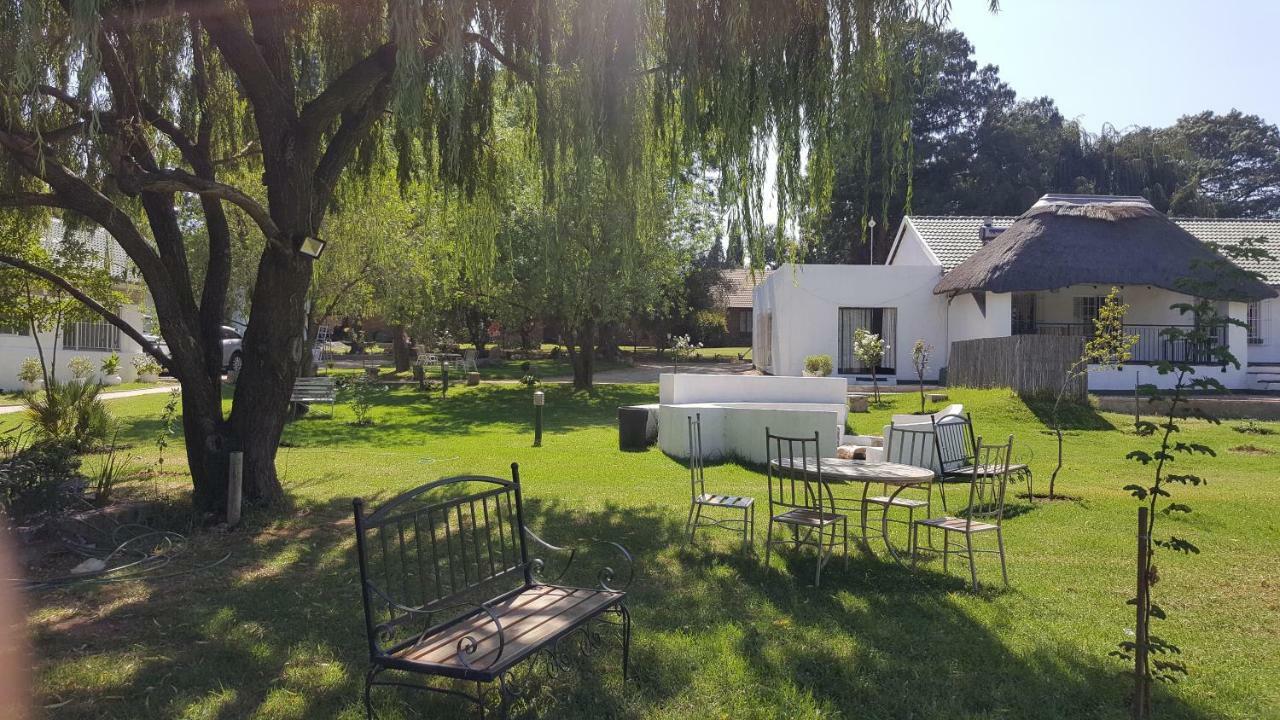 Simbasun Cottages Midrand Ngoại thất bức ảnh