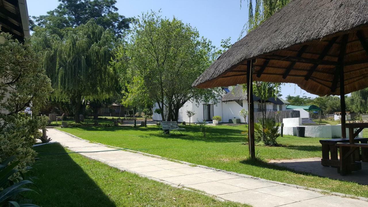 Simbasun Cottages Midrand Ngoại thất bức ảnh