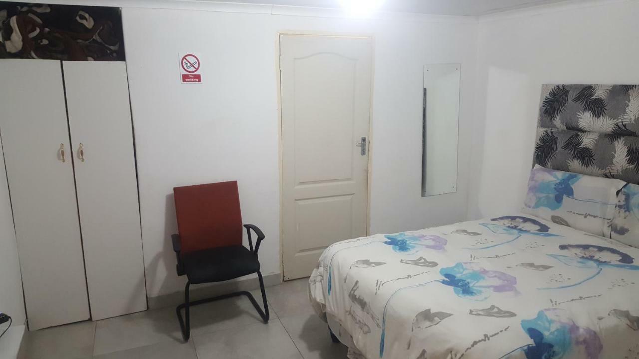 Simbasun Cottages Midrand Ngoại thất bức ảnh
