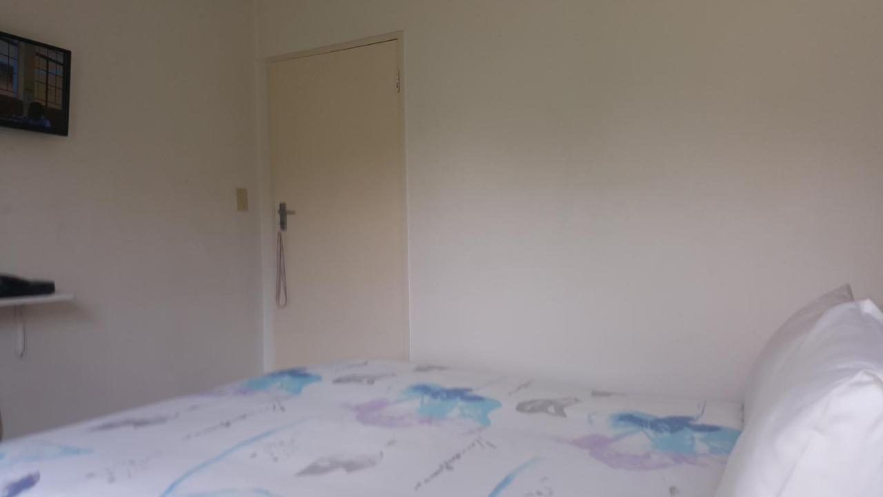 Simbasun Cottages Midrand Ngoại thất bức ảnh