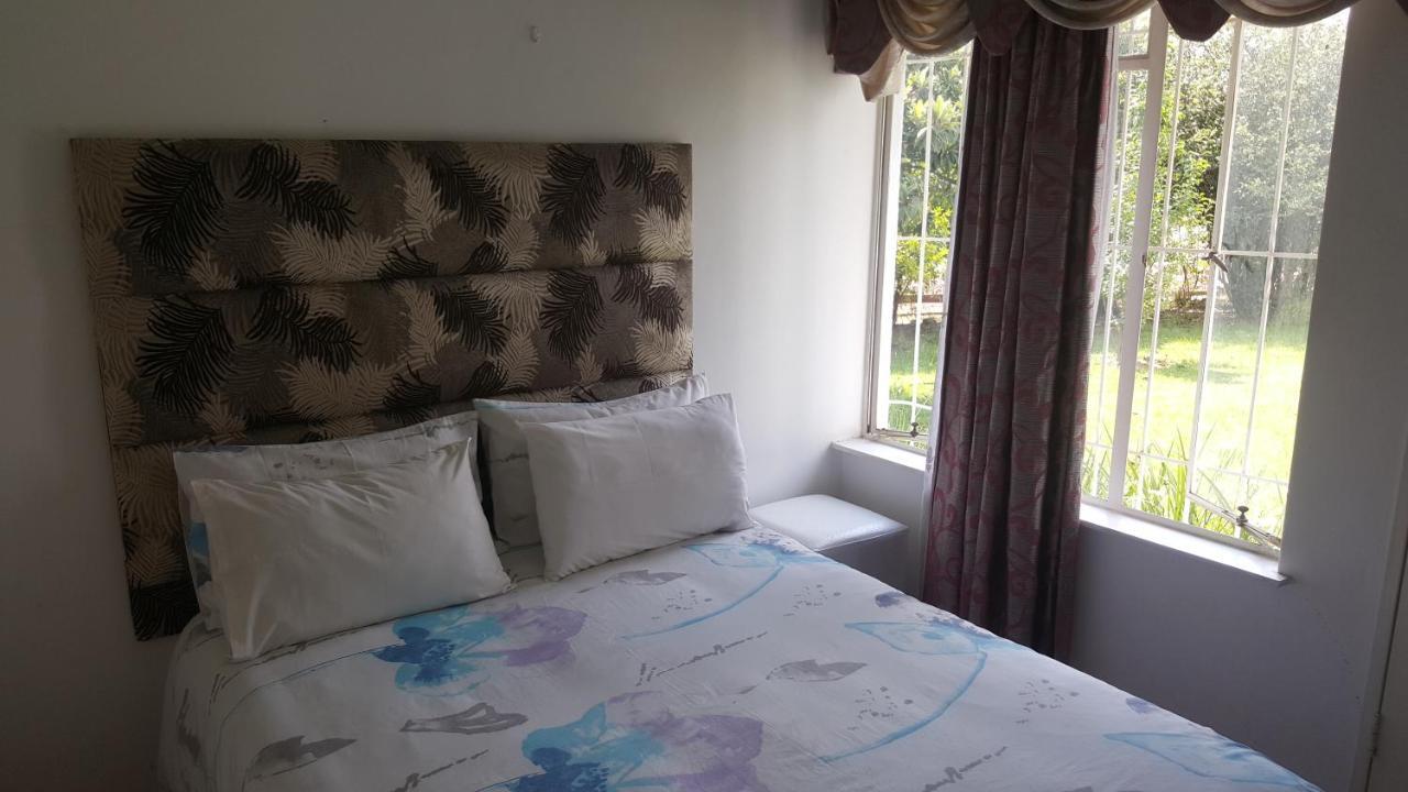 Simbasun Cottages Midrand Ngoại thất bức ảnh