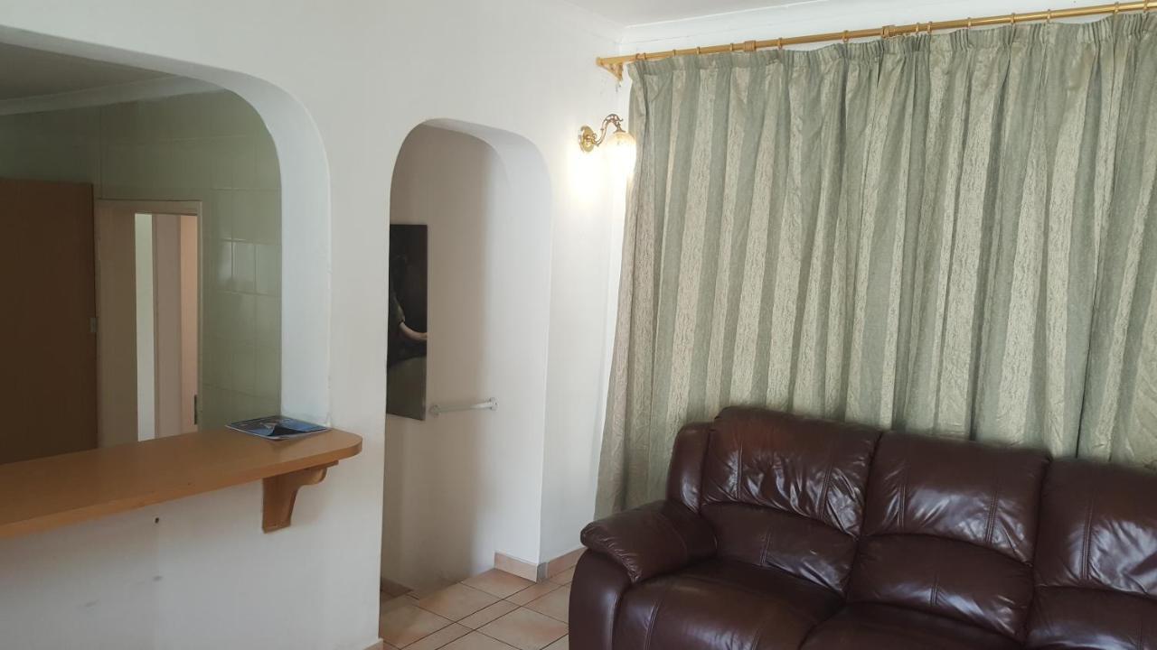 Simbasun Cottages Midrand Ngoại thất bức ảnh