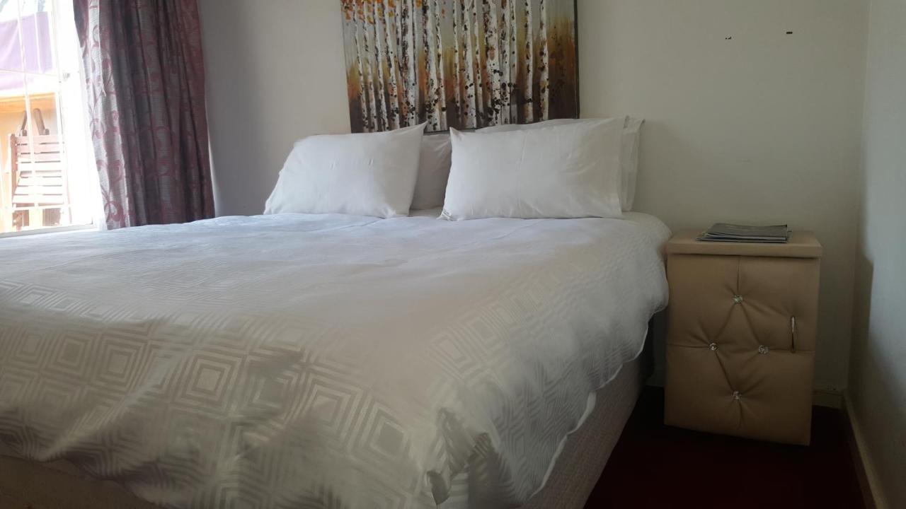 Simbasun Cottages Midrand Ngoại thất bức ảnh