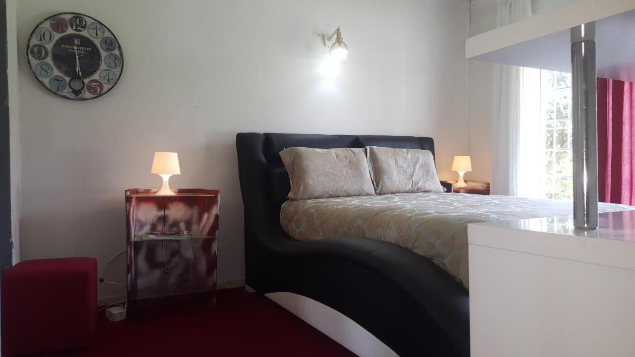 Simbasun Cottages Midrand Ngoại thất bức ảnh